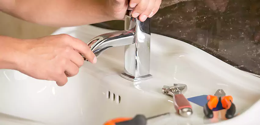 Bathtub Faucet Replacement in Holly Springs